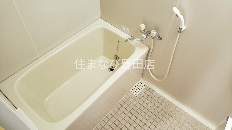 バス・シャワールーム　同型別部屋写真