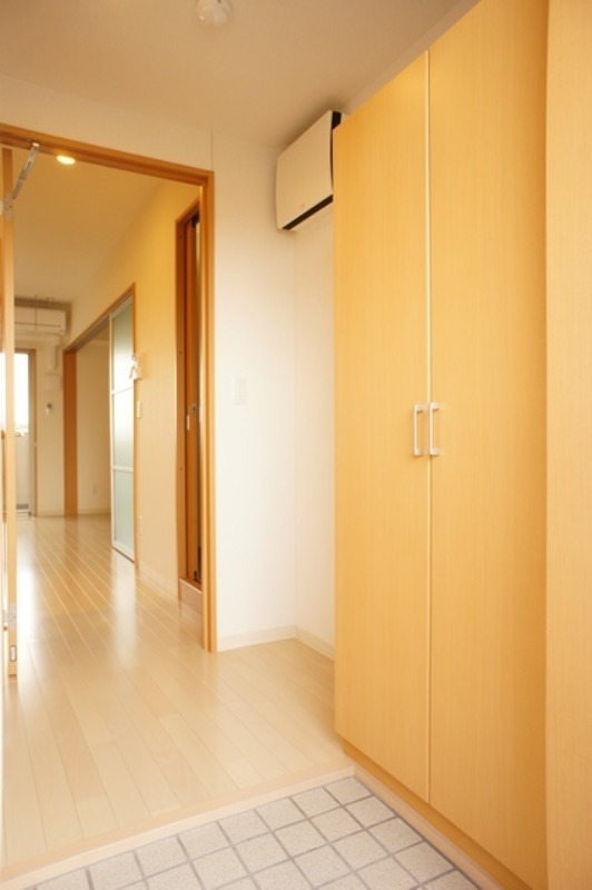 玄関　図面と現状に相違がある場合には現状を優先