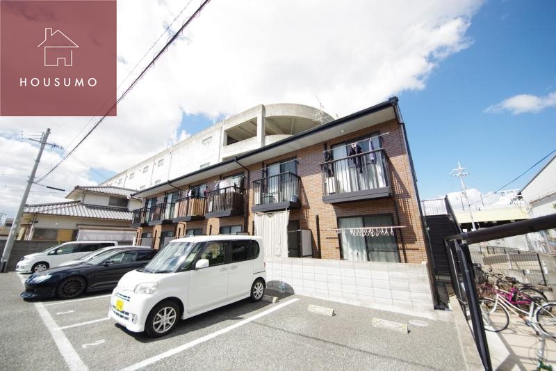 建物外観　落ち着いた雰囲気の外観です