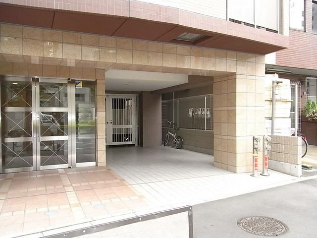 エントランス　オートロック付きのエントランス