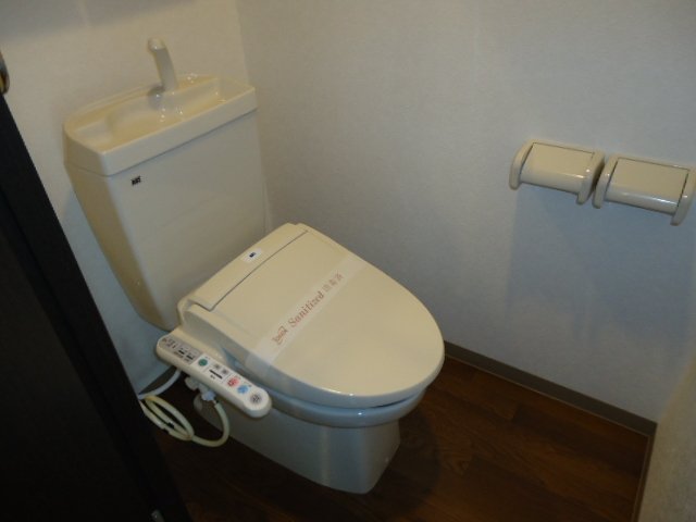 トイレ　ゆったりとした空間のトイレです