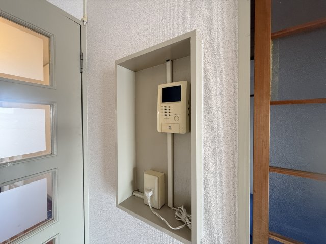 セキュリティ　モニター付きインターホン