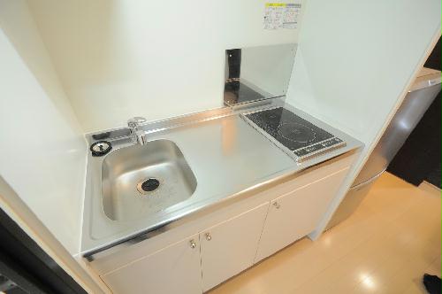 キッチン　実際のお部屋と異なる場合がございます。