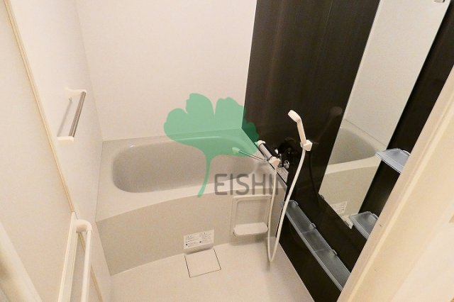 バス・シャワールーム　清潔感のある浴室です！