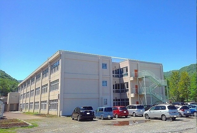 小学校　平和小学校（小学校）まで550m