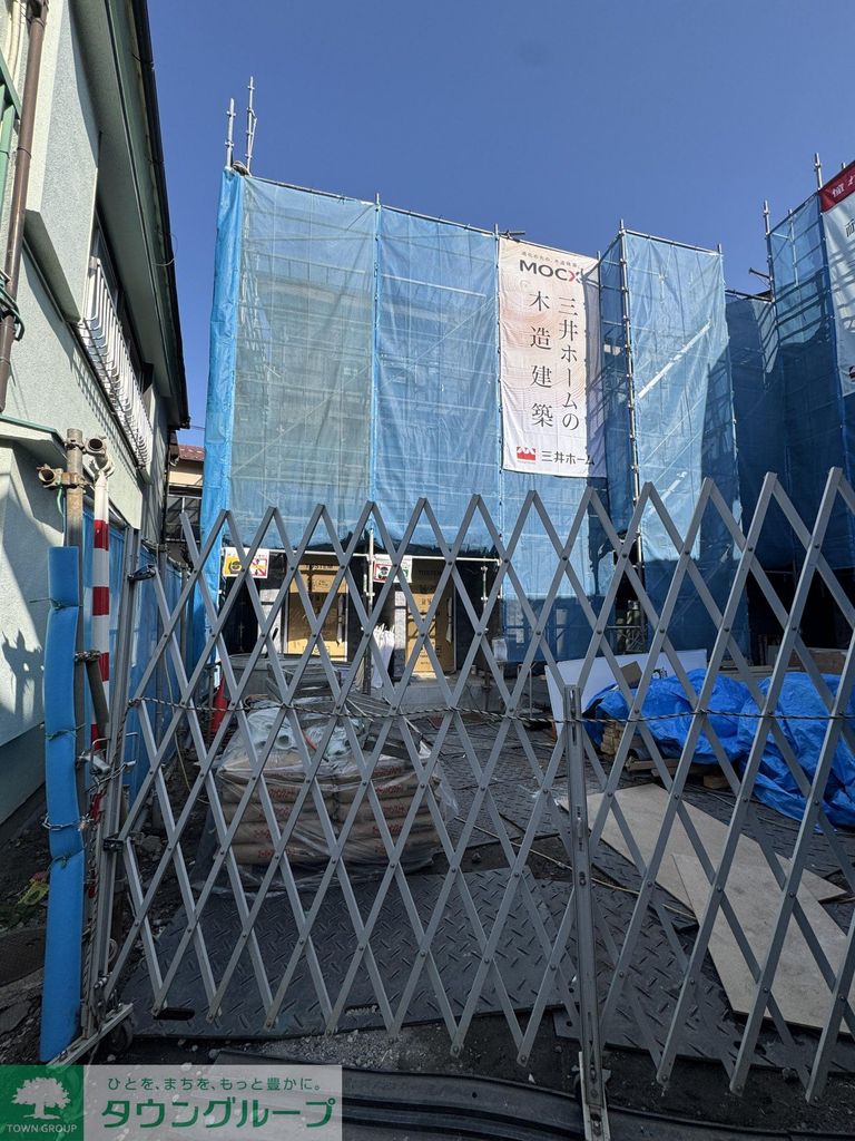 エントランス　駐車場