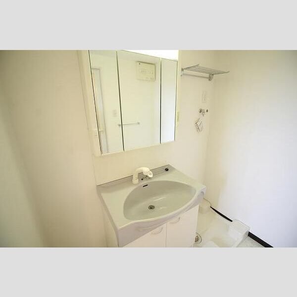 洗面設備　※別室参考写真