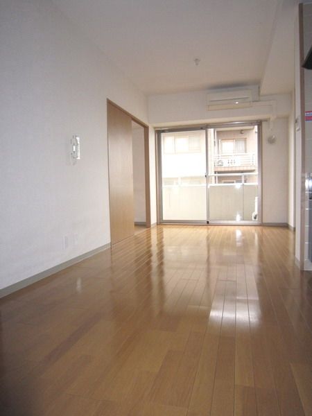 居室・リビング　12.1帖リビング