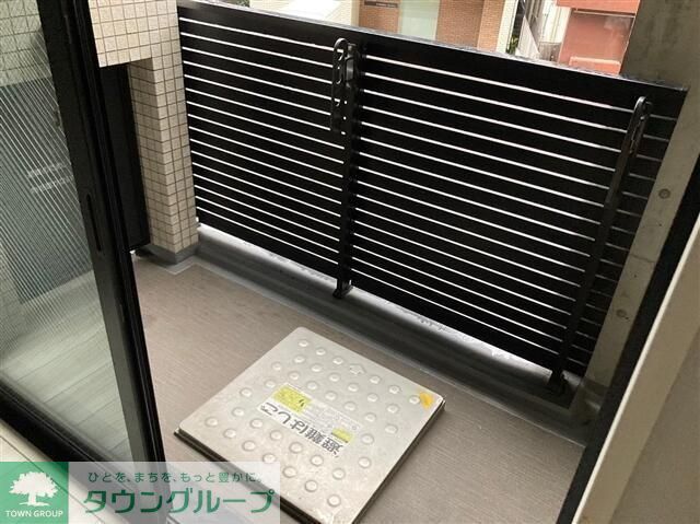 バルコニー　バルコニー