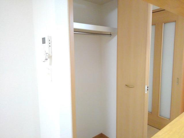 収納　クローゼット