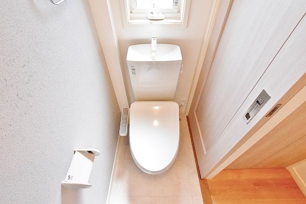 トイレ　★温水洗浄便座付トイレ★