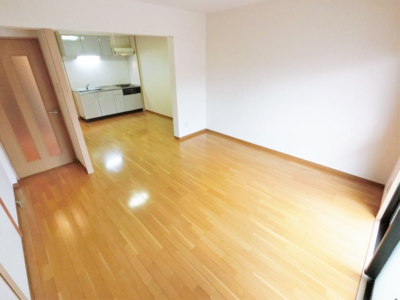 居室・リビング　※別号室の写真です