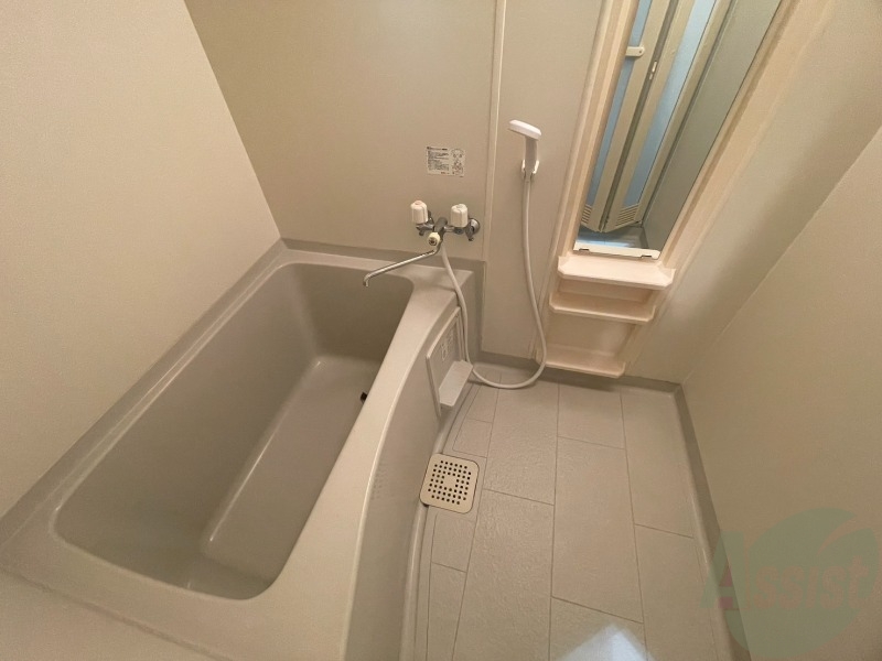 バス・シャワールーム　お風呂です。ゆっくりお風呂につかるのも体に良いですね～