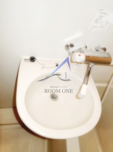 洗面設備　洗面台です。