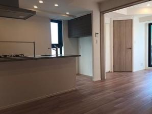 居室・リビング　反転タイプ参考写真