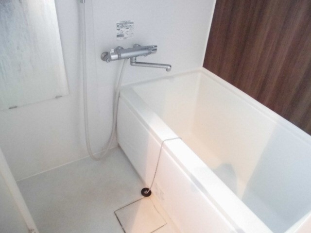 バス・シャワールーム　バスルーム