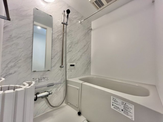 バス・シャワールーム　※別部屋写真