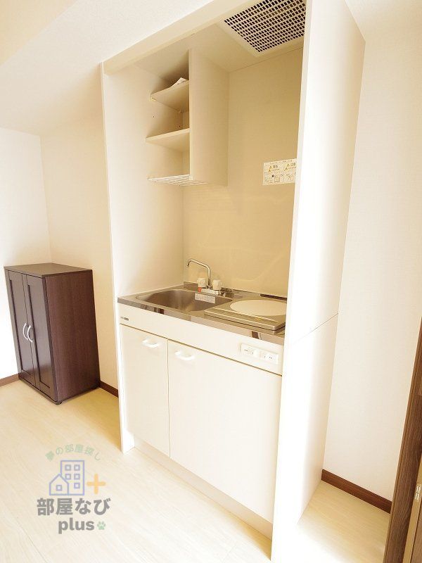 キッチン　※他号室写真です