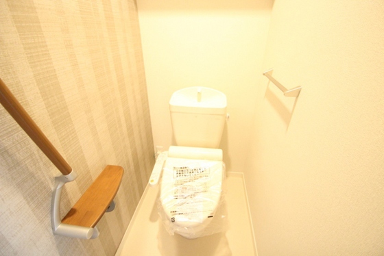 トイレ　※別部屋の写真です