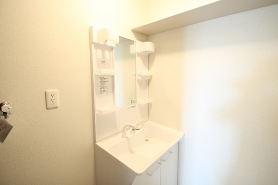 洗面設備　※別部屋の写真です