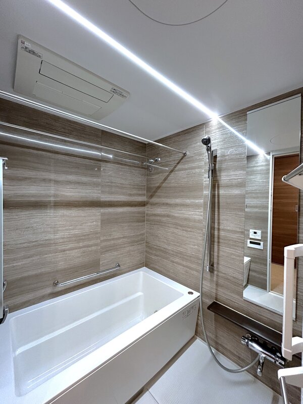 バス・シャワールーム