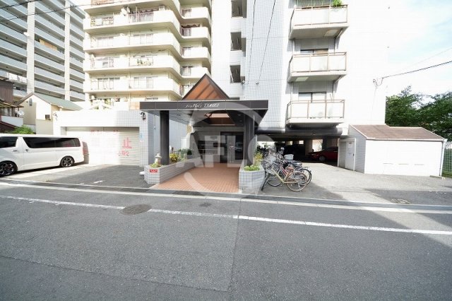 エントランス　日宝サンフラッツ東平　エントランス