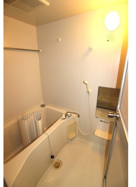 バス・シャワールーム　日々の疲れを癒すお風呂です♪