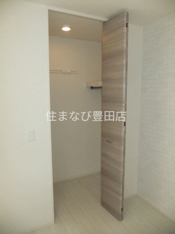 収納　同型タイプ