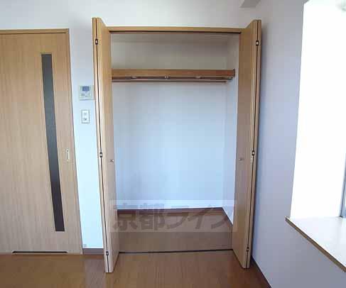 収納　服の収納に困りません。