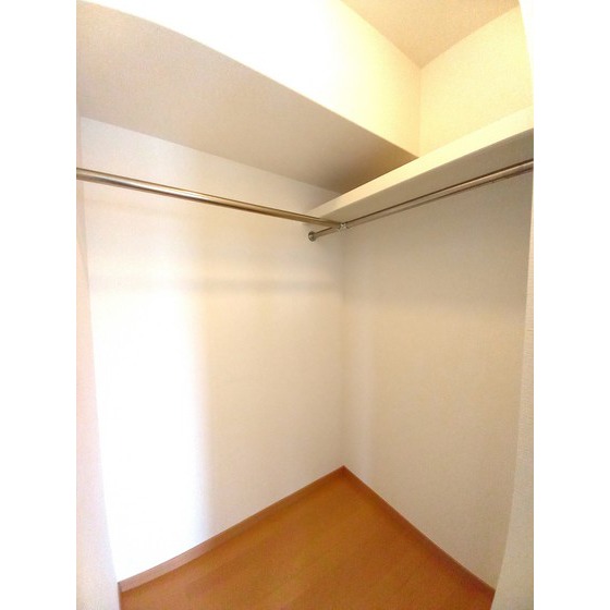 収納　※別部屋写真、現況優先