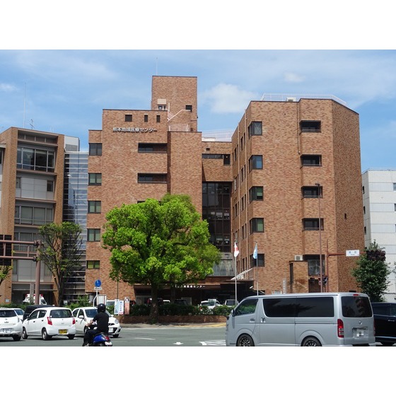 病院　一般社団法人熊本市医師会熊本地域（病院）まで818m