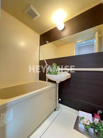 バス・シャワールーム　※同間取りの別のお部屋の画像です※現況を優先します