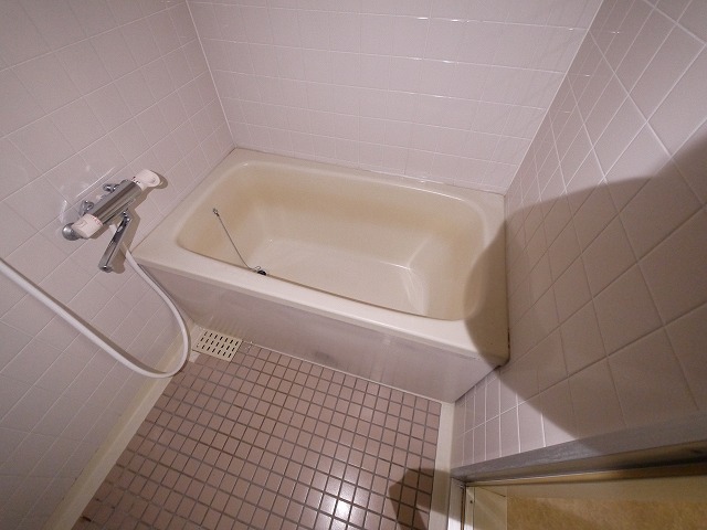 バス・シャワールーム　日々の疲れを癒すお風呂付です