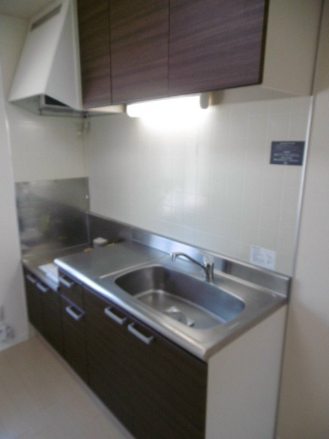 キッチン　※写真は202号室です（参考）