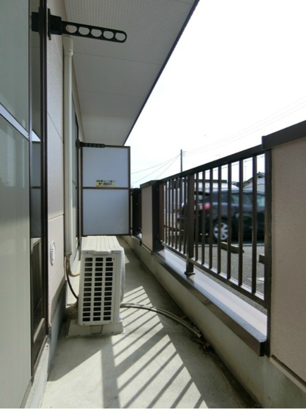 バルコニー　図面と現状に相違がある場合には現状を優先