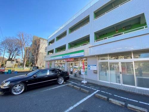 コンビニ　ファミリーマート 牧の原二丁目店（コンビニ）まで1968m