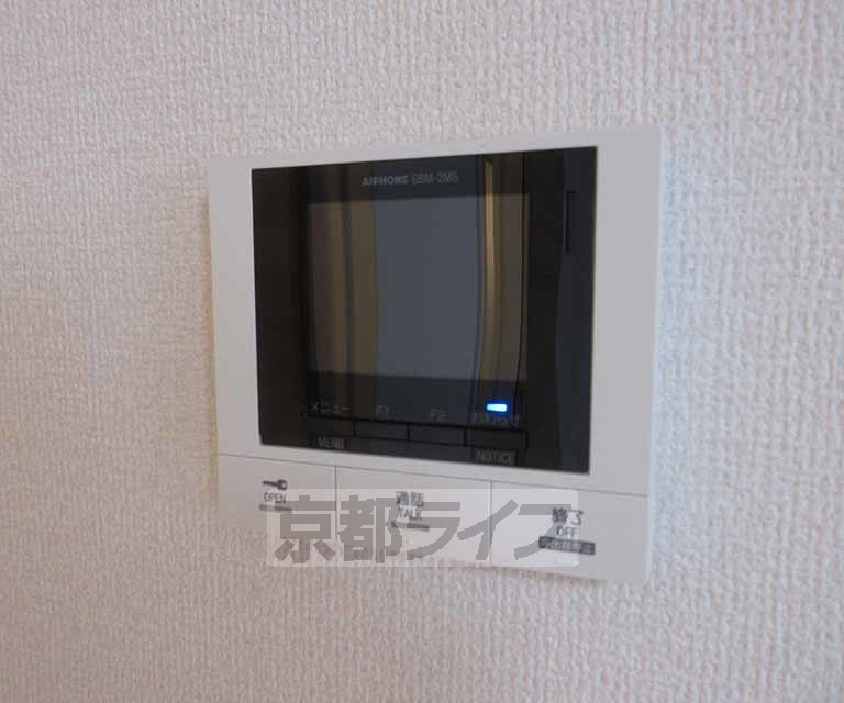 セキュリティ　画面つきインターホンです