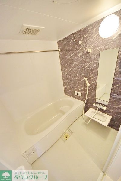 バス・シャワールーム　※同建物の別部屋の写真になります。