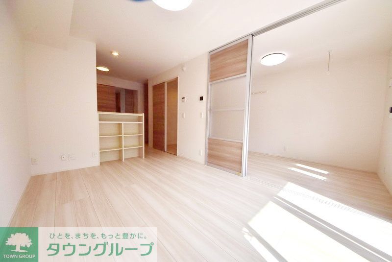 居室・リビング　※同建物の別部屋の写真になります。