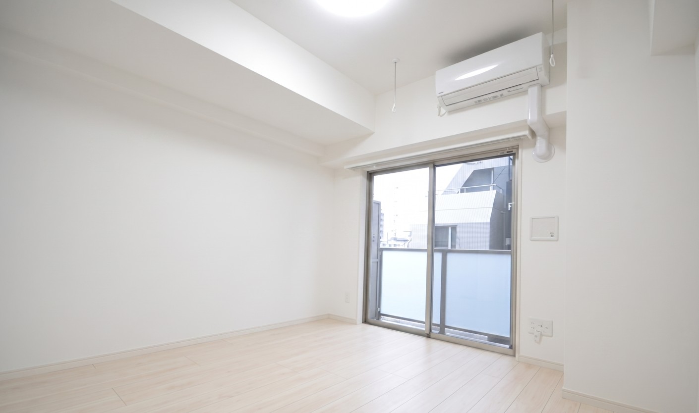 居室・リビング　※同建物内の別部屋参考写真です