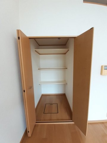 収納