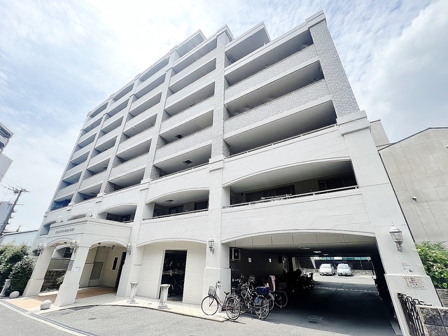 建物外観　綺麗な外観