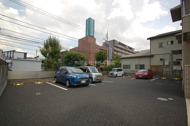 駐車場　別途契約が必要です