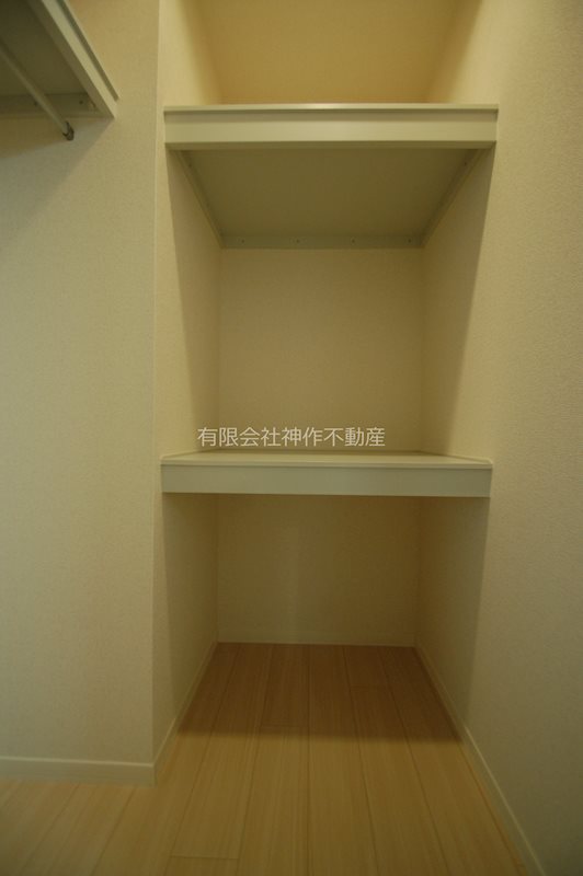 収納　ウォークインクローゼット