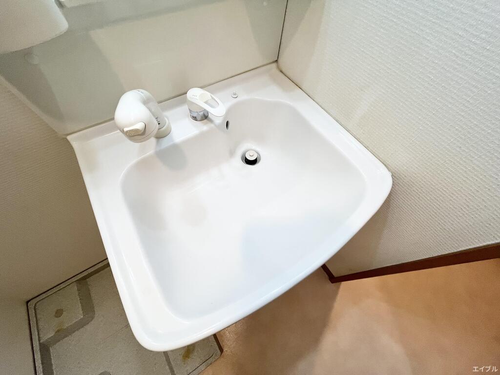洗面設備　写真は別号室になります