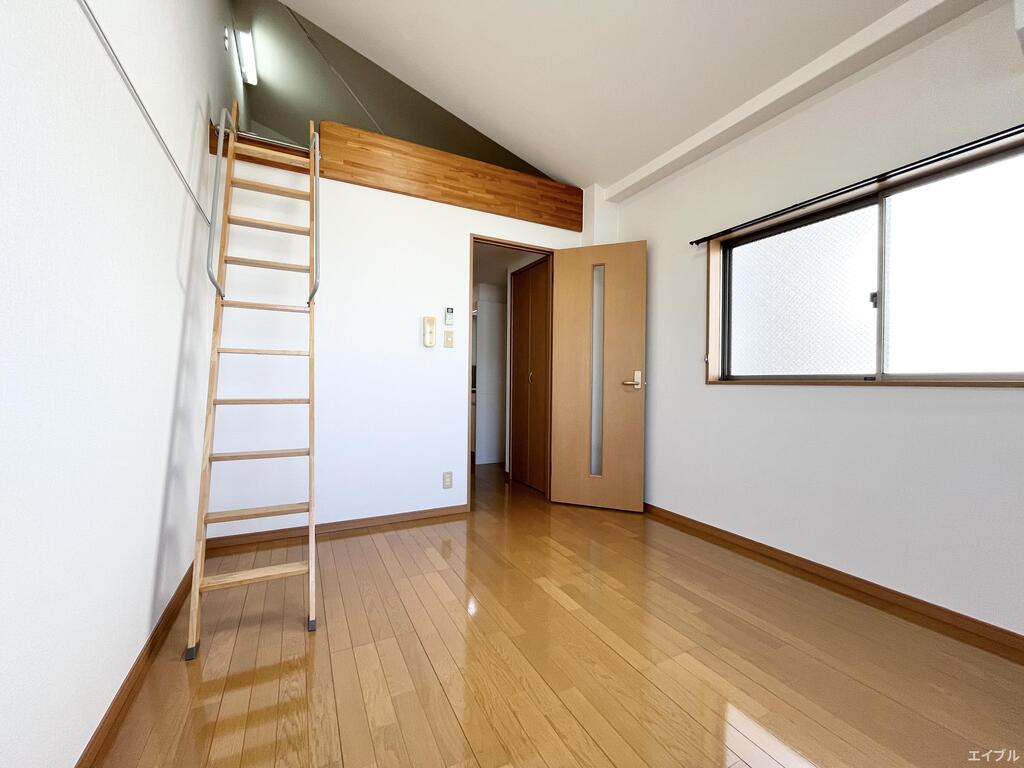 居室・リビング　写真は別号室になります