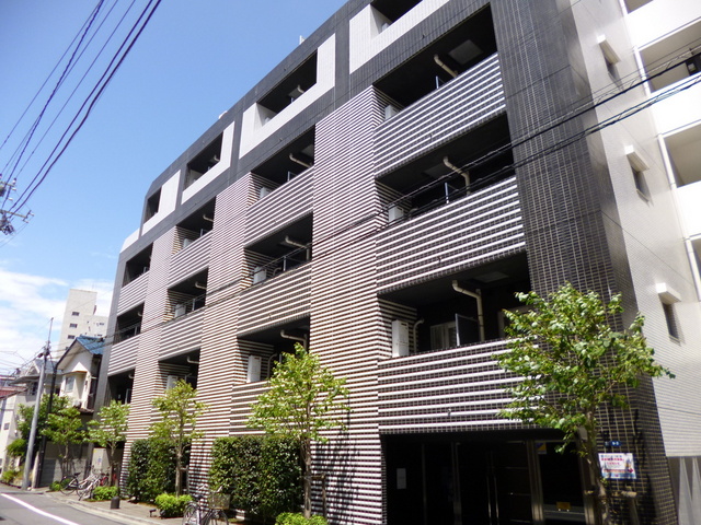 建物外観　タイル張りのオシャレな外観！