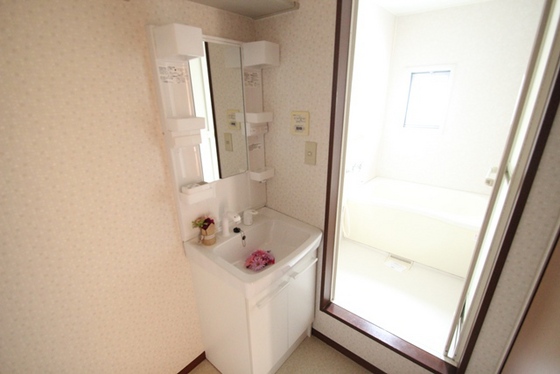 洗面設備　※別部屋の写真です