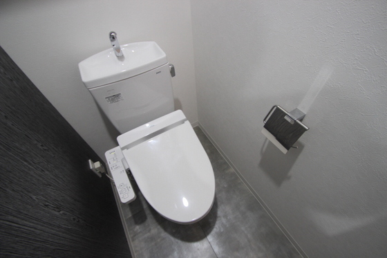 トイレ　※別部屋の写真です