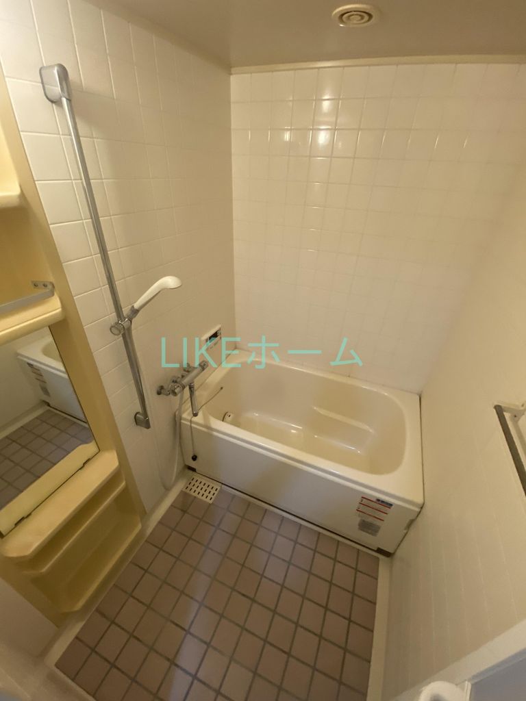 バス・シャワールーム　バス